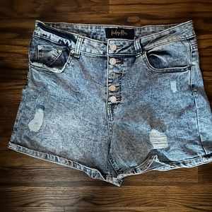 2 pairs of shorts and a Jean mini skirt